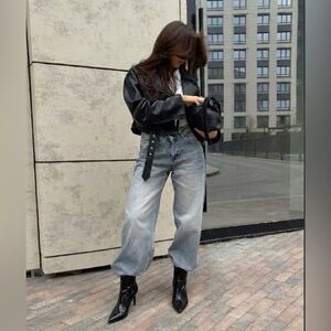 AQUA | HENDRIX BLACK PATENT LEATHER SNAKESKIN ANKLE BOOTIE SIZE 8